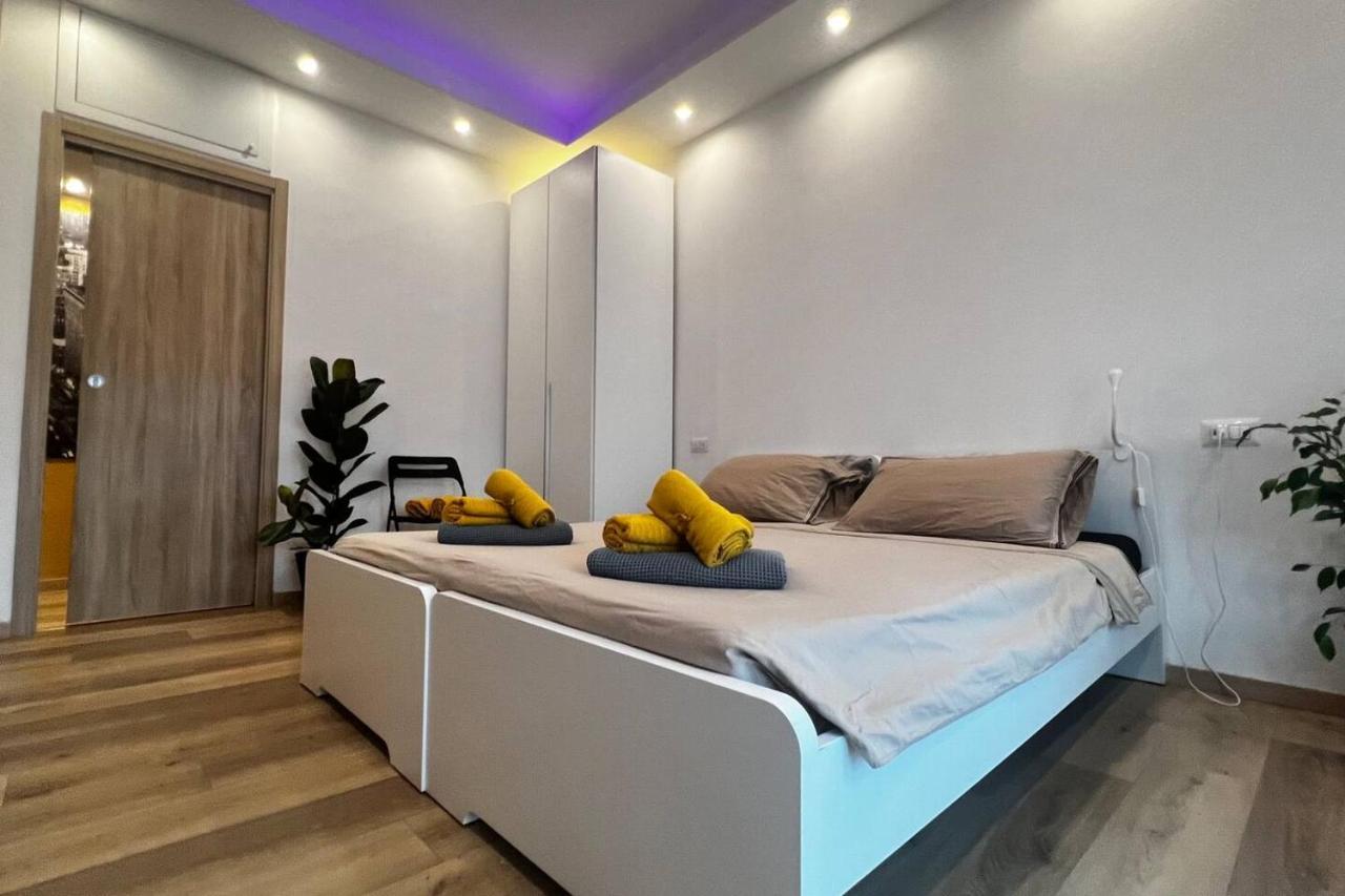 Ferienwohnung Prestigioso Trilocale Sui Navigli Con A/C & Wi-Fi Mailand Exterior foto