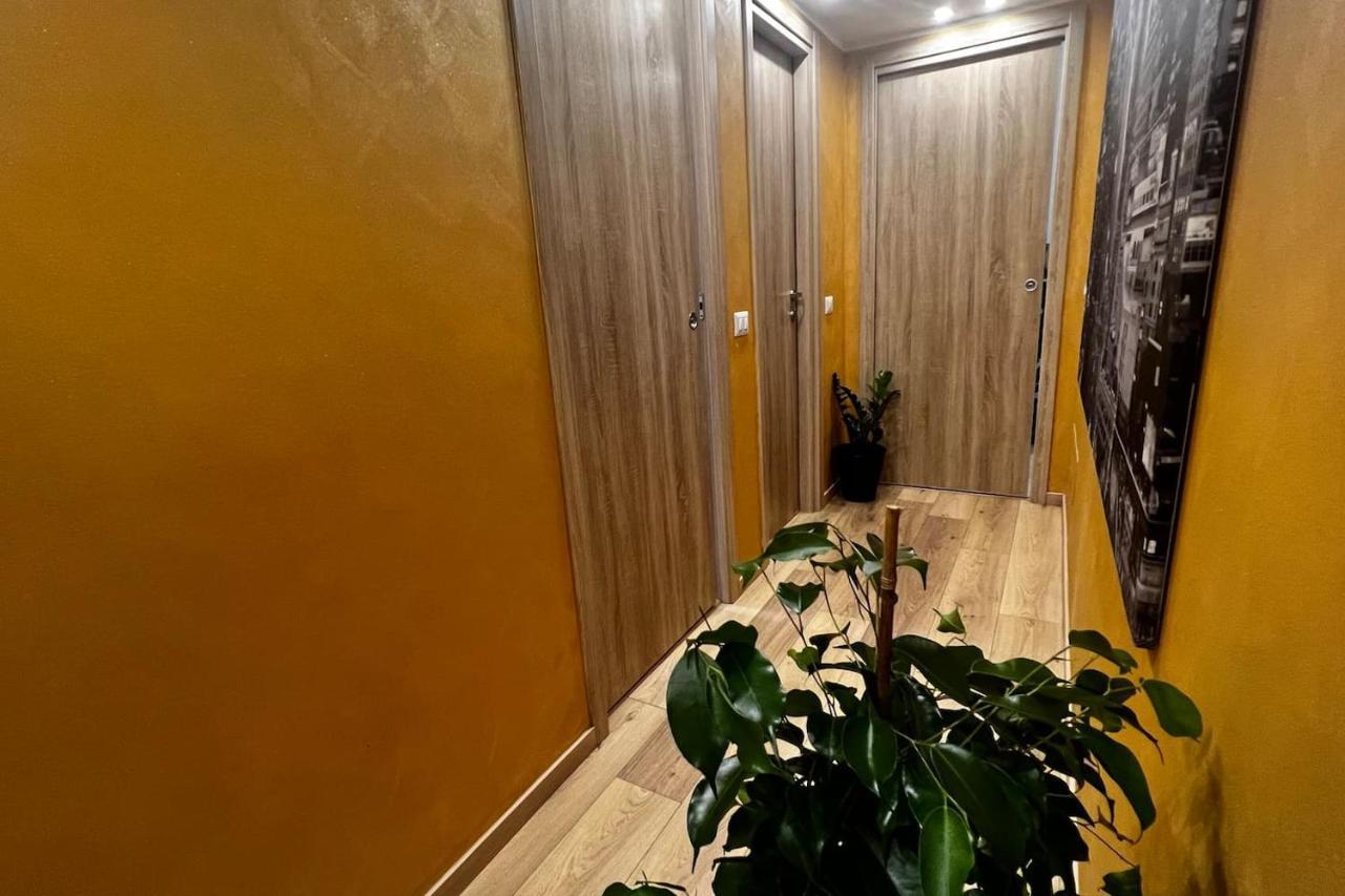 Ferienwohnung Prestigioso Trilocale Sui Navigli Con A/C & Wi-Fi Mailand Exterior foto