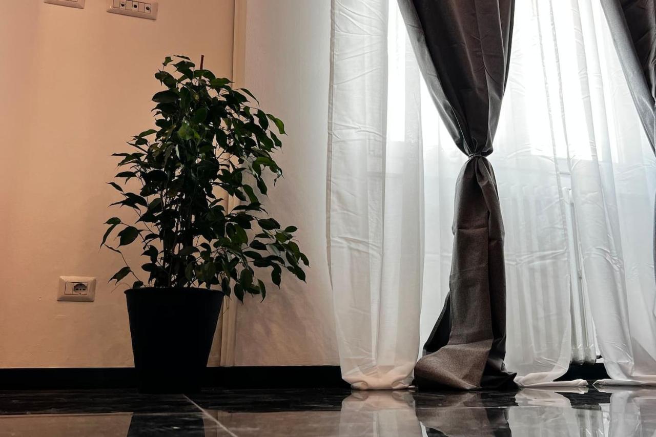 Ferienwohnung Prestigioso Trilocale Sui Navigli Con A/C & Wi-Fi Mailand Exterior foto