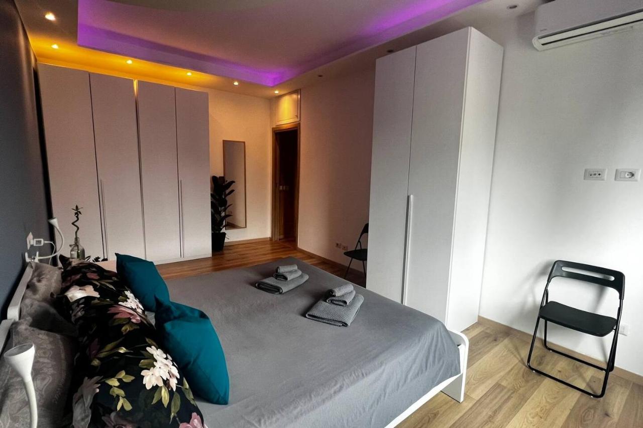 Ferienwohnung Prestigioso Trilocale Sui Navigli Con A/C & Wi-Fi Mailand Exterior foto
